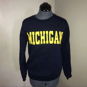 Michigan crewneck sweatshirt size small